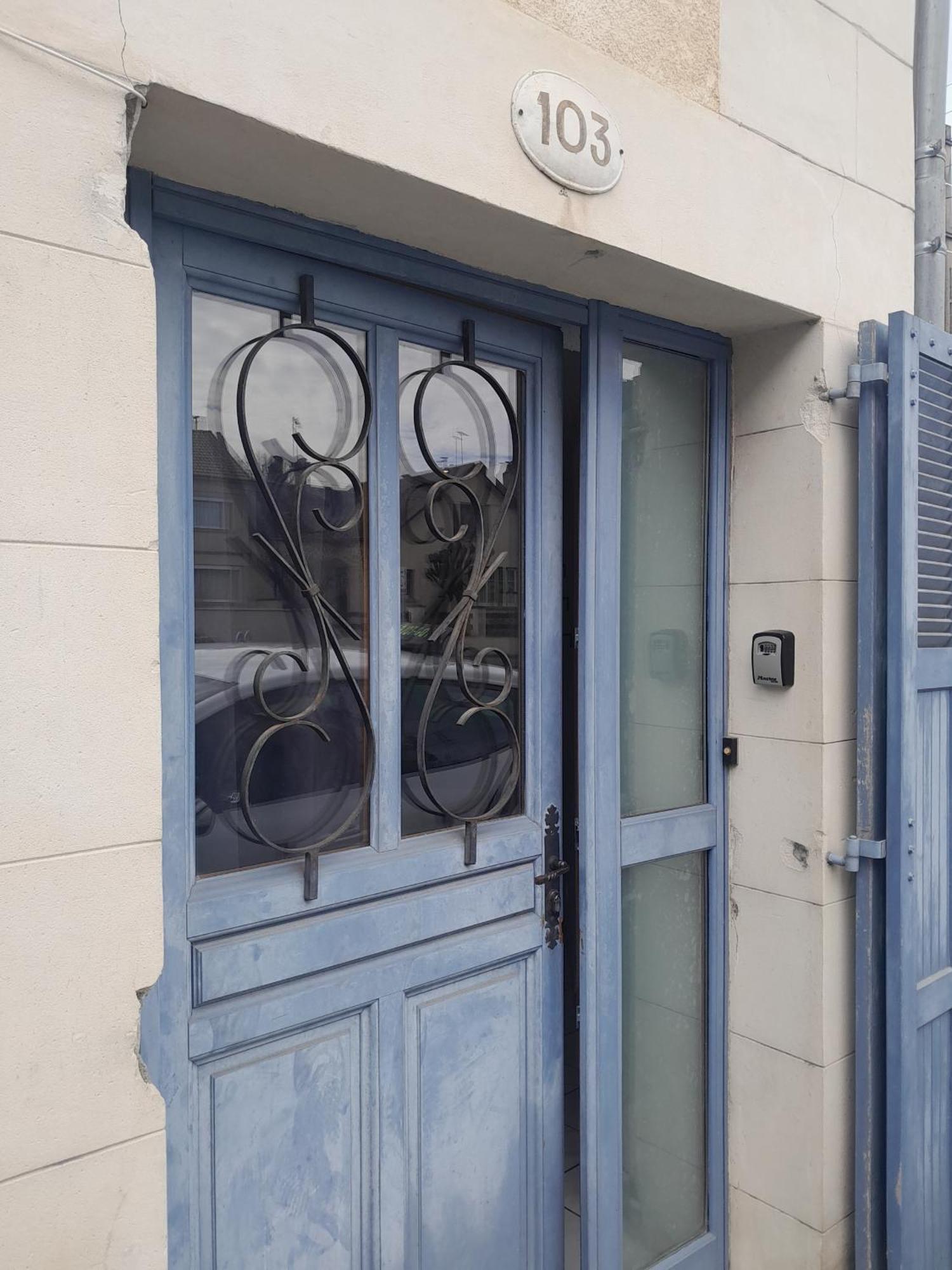 Charmant Studio L'Arnon A Issoudun Exteriör bild